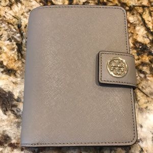 Tory Burch Robinson French Fold Wallet